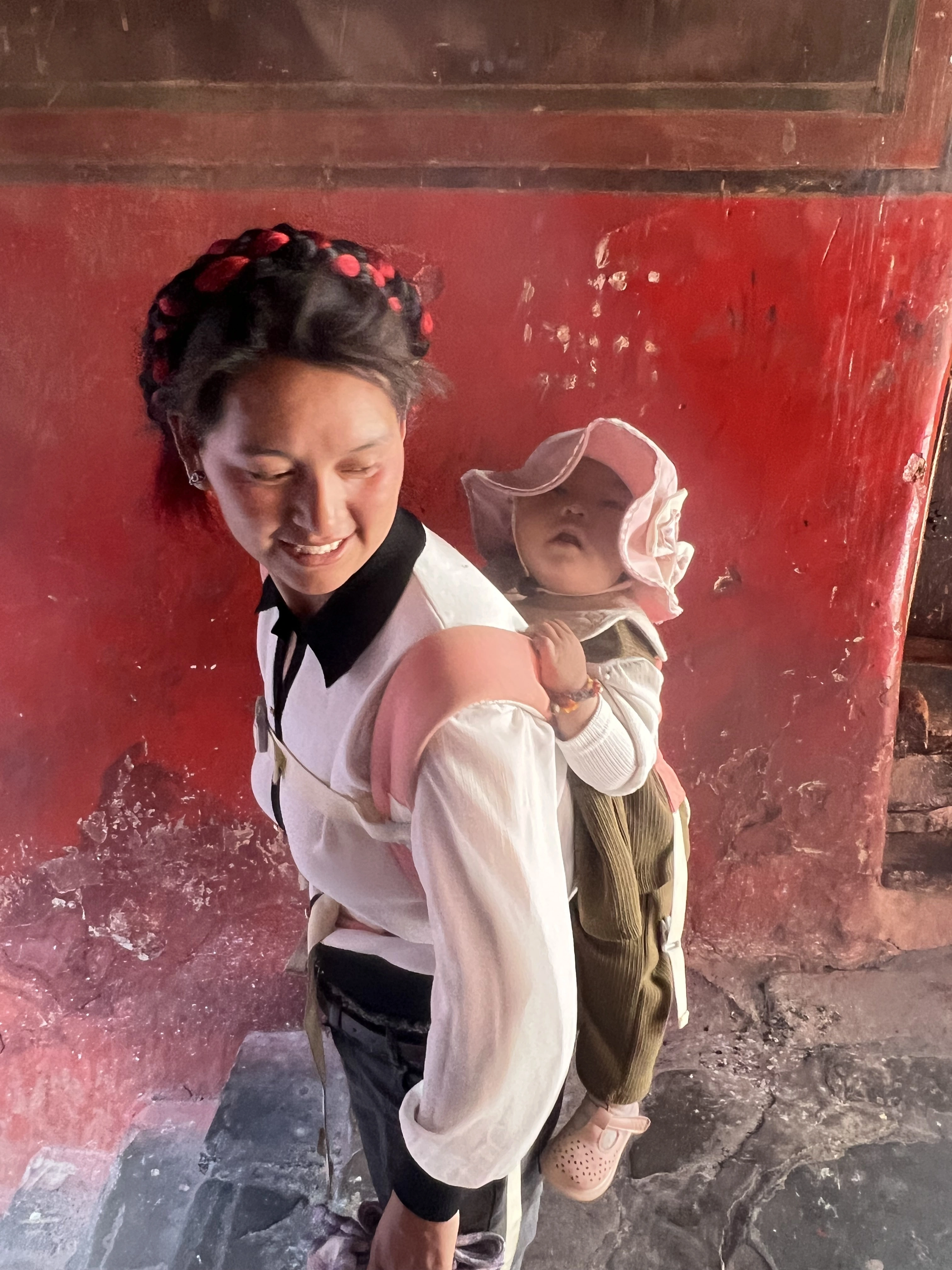 Junge Mutter mit Kind