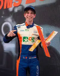 Nederlandse autocoureur Lukas Stiefelhagen is NXT Gen Cup kampioen! – Start84.nl