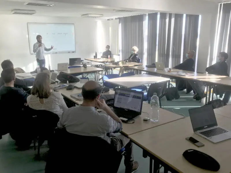 Jean-Pierre Nicol, dirigeant de Batterie Marine Diffusion, pendant la journée Création et reprise d'entreprises