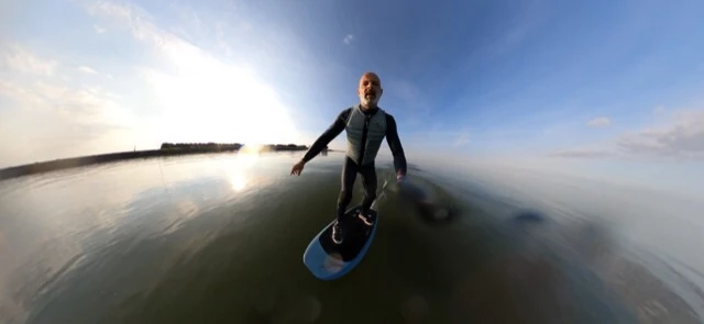Kitesurfer with a prosthesis